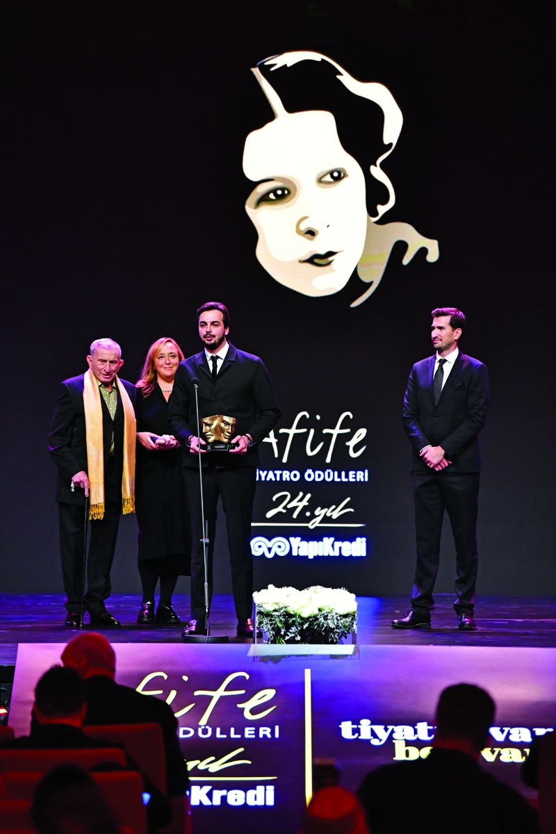 Yapı Kredi Afife Tiyatro Ödülleri Daveti