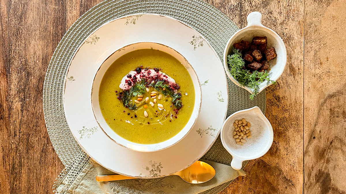 Badem Sütlü Brokoli Çorbası Tarifi