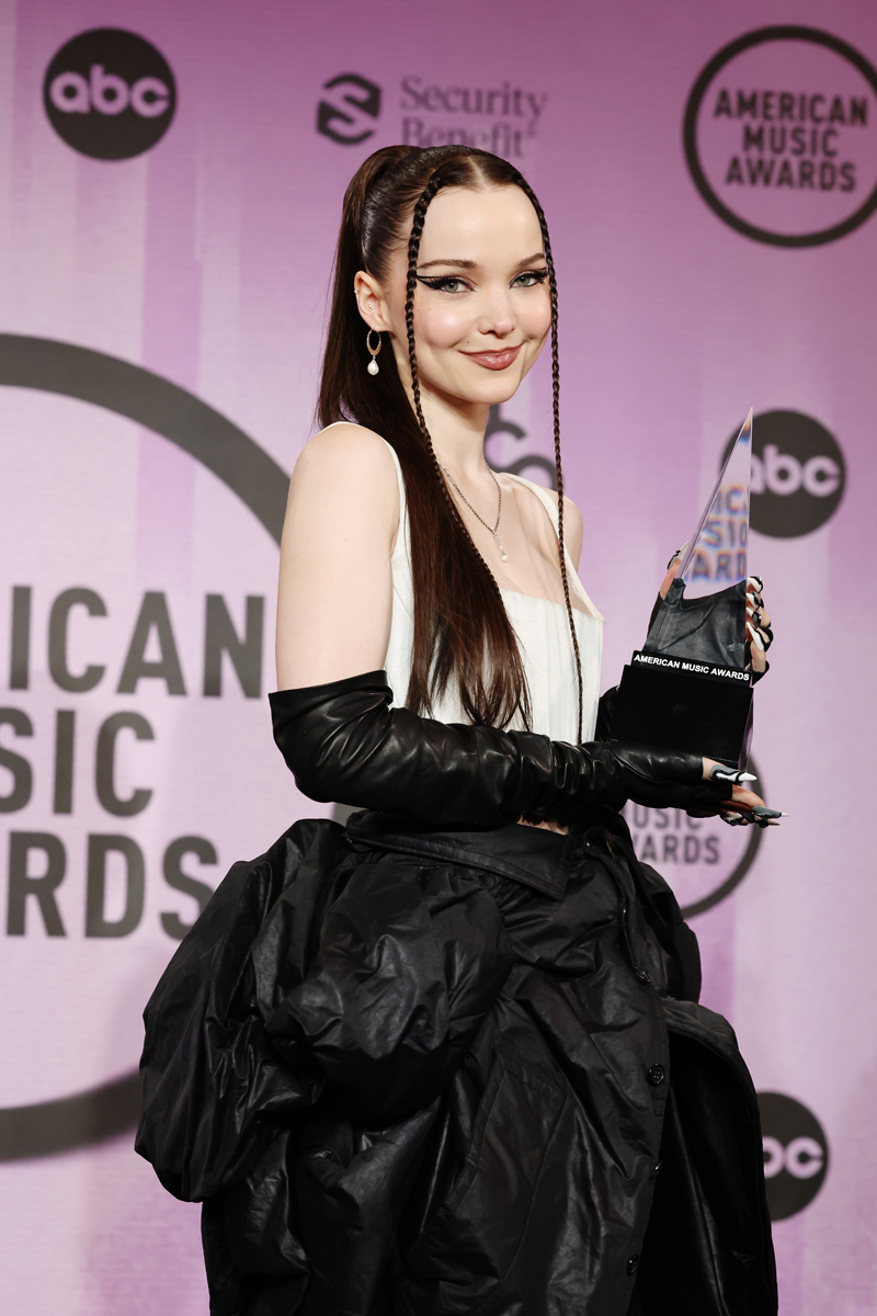 2022 Amerikan Müzik Ödülleri: Kazananlar ve Kırmızı Halı