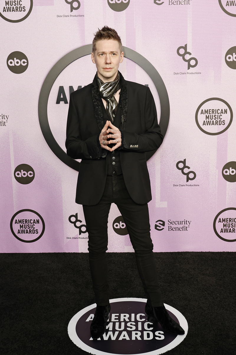 2022 Amerikan Müzik Ödülleri: Kazananlar ve Kırmızı Halı