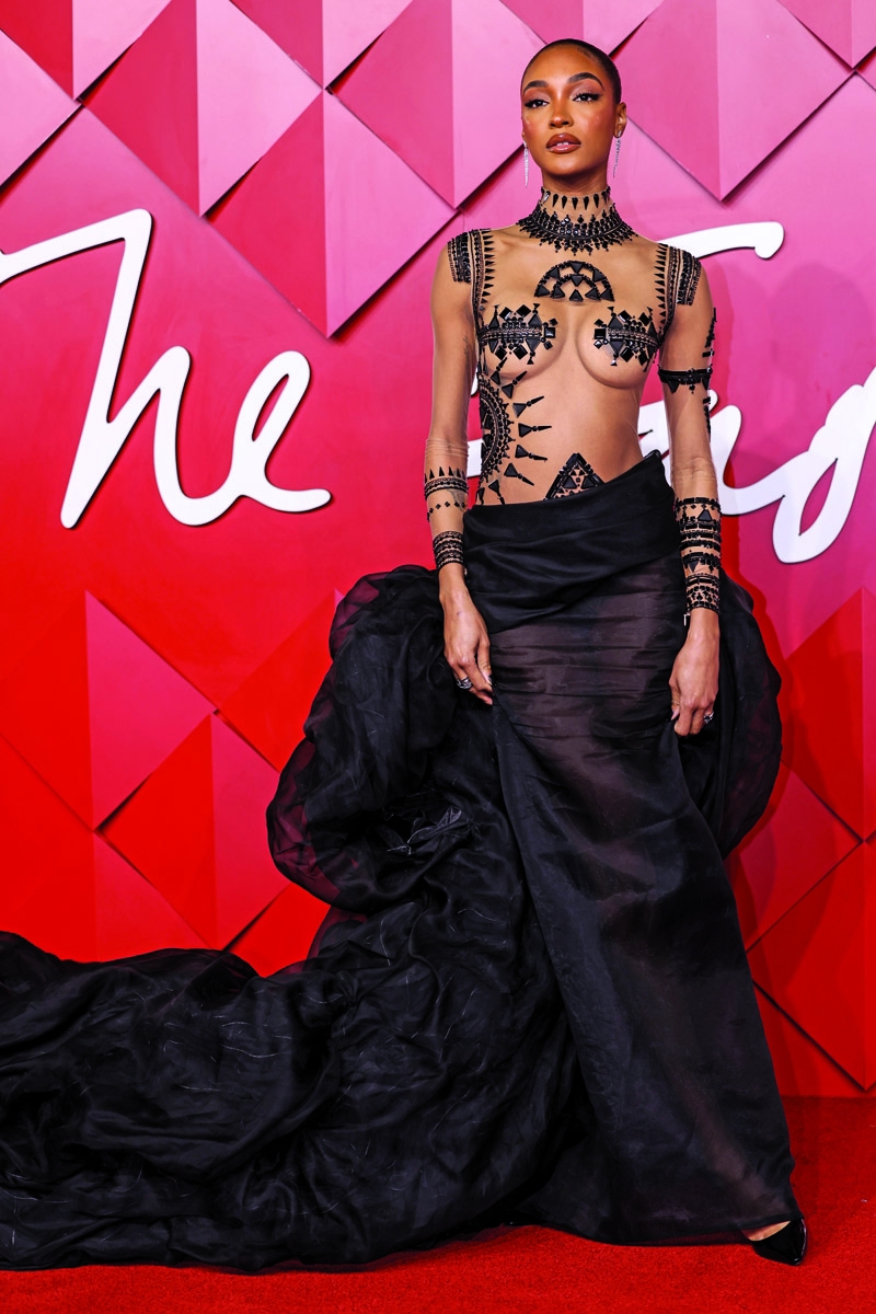 Fashion Awards En İyi Kırmızı Halı Stilleri