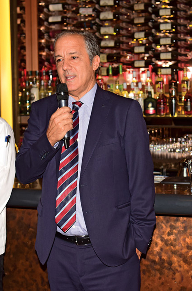 Lokanta by Divan Daveti