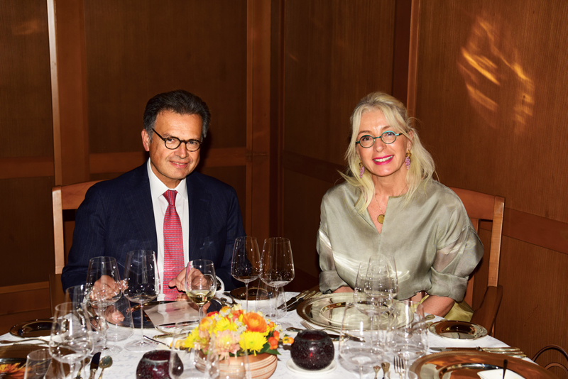 Lokanta by Divan Daveti