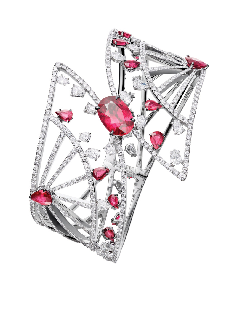 Mücevher Tutkunlarına 2022 Yılbaşı Hediye Önerileri