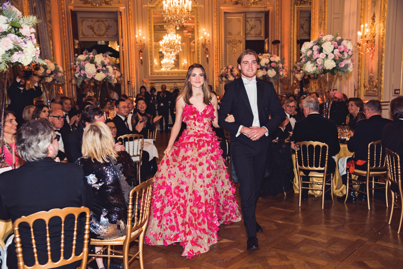 Paris'teki Le Bal des Débutantes Balo Daveti