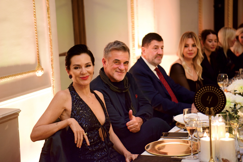 Fransız Sarayı'nda Kutlama