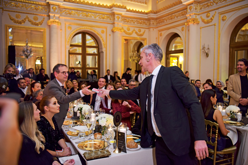 Fransız Sarayı'nda Kutlama