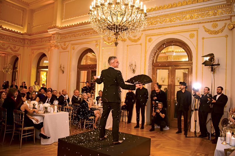 Fransız Sarayı'nda Kutlama