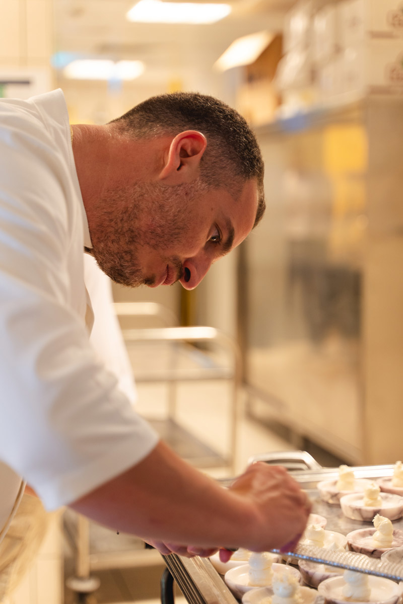 "Batard Pop-Up Dinner" Daveti
