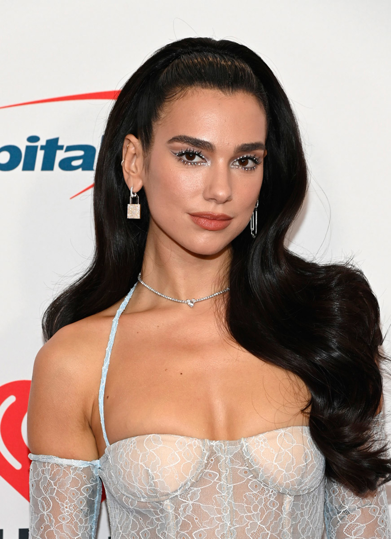 Geçmişten Günümüze: Dua Lipa
