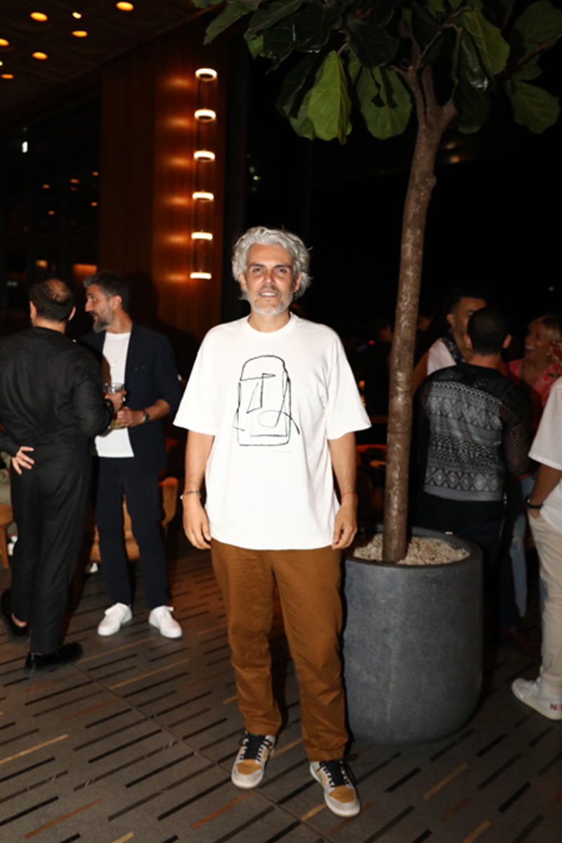 In-Formal X Fine People Community Daveti