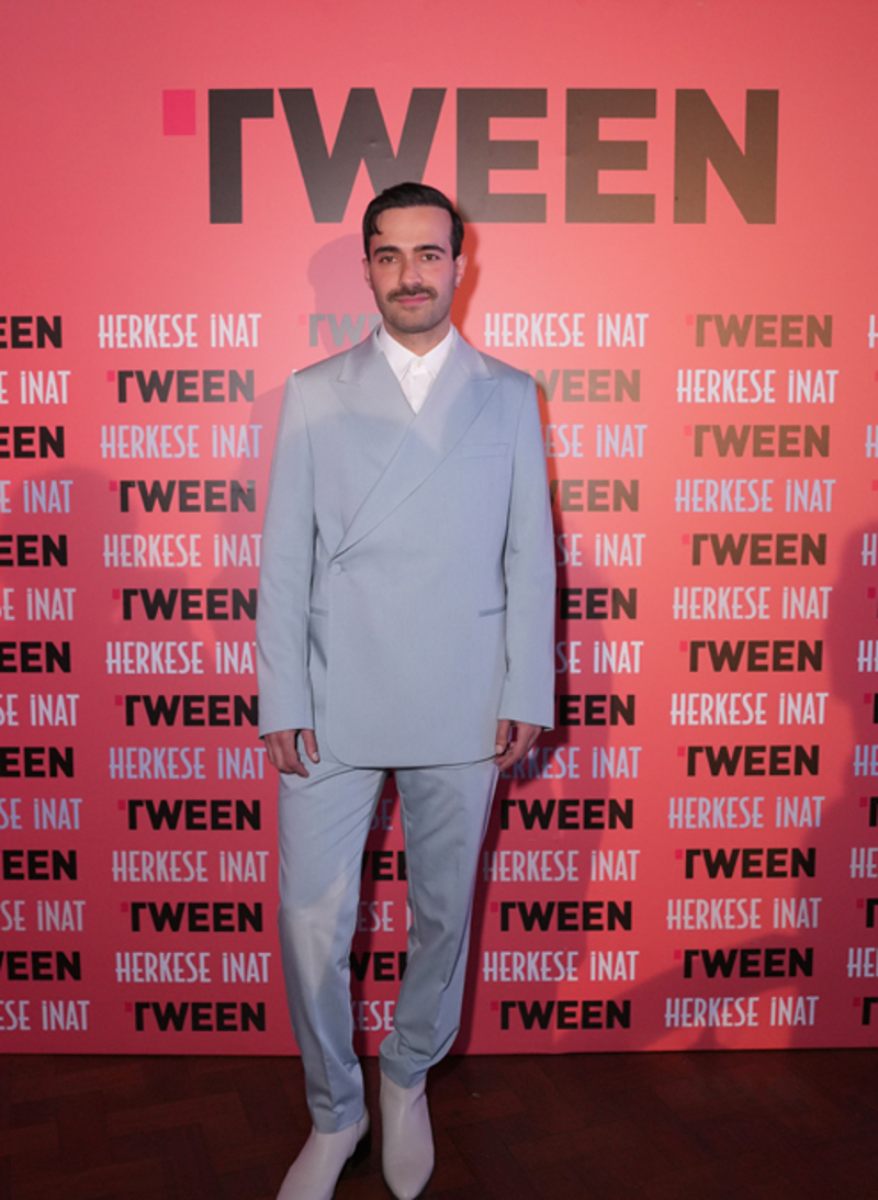 Tween x Mert Demir Daveti