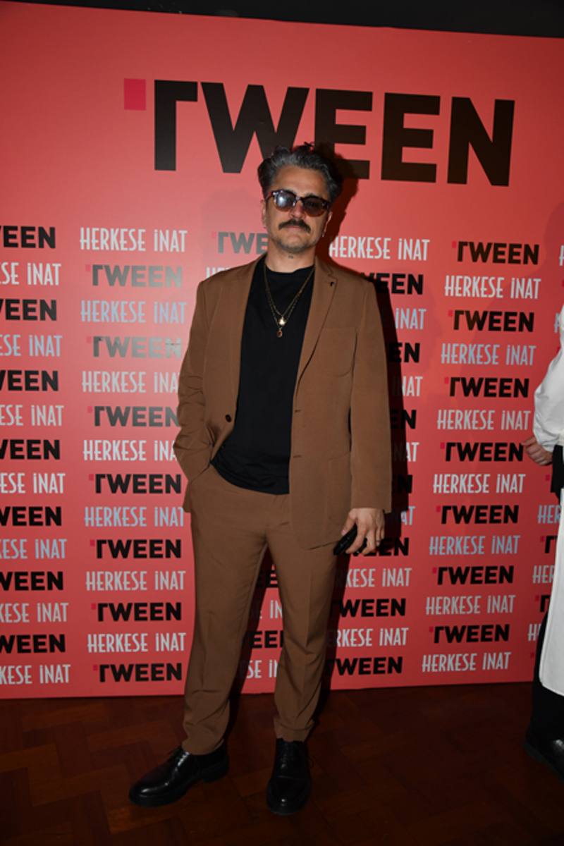 Tween x Mert Demir Daveti