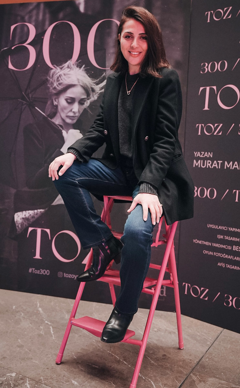“Toz” Oyununun 300. Sahne Kutlaması