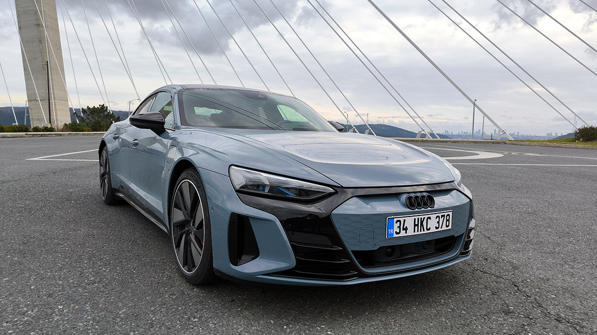 Sürüş Deneyimi: Audi e-tron GT