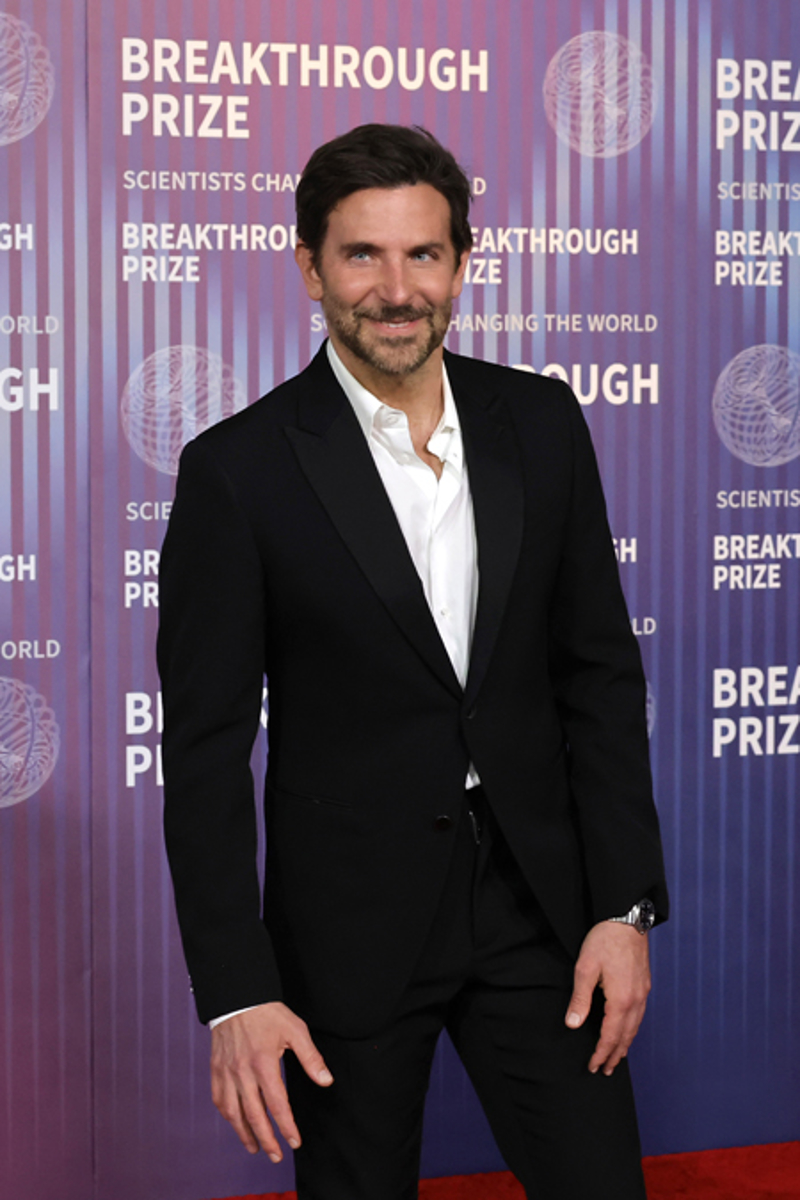 Breakthrough Ödülleri 2024 En İyi Kırmızı Halı Görünümleri