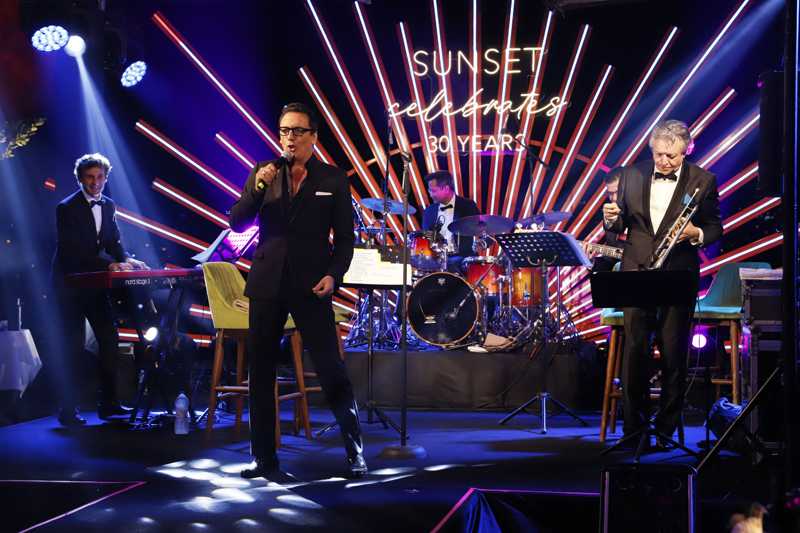 Sunset Grill & Bar 30. Yıl Dönümünü Dany Brillant ile Kutladı