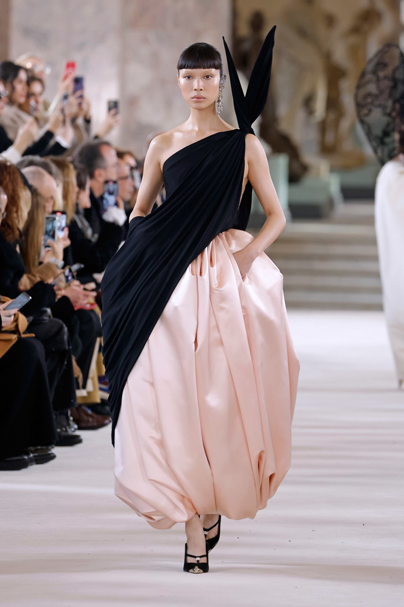 Paris Haute Couture İlkbahar/Yaz 2024 Koleksiyonları