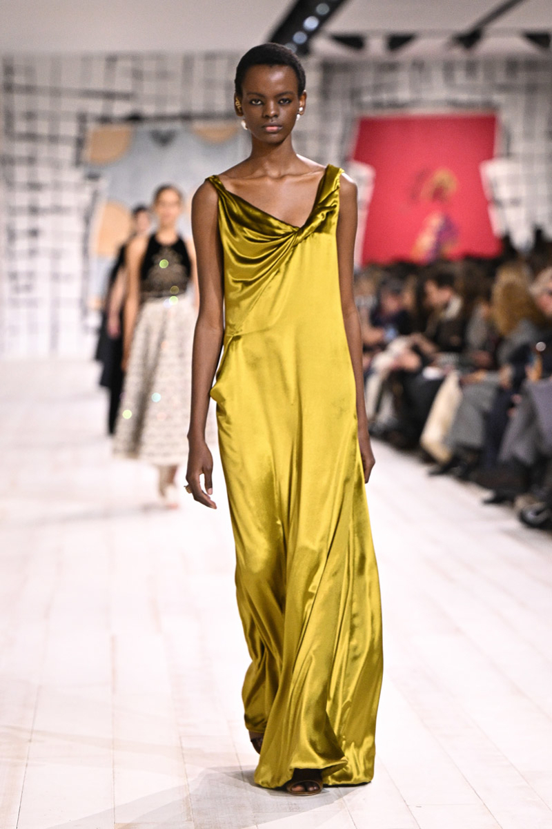 Paris Haute Couture İlkbahar/Yaz 2024 Koleksiyonları
