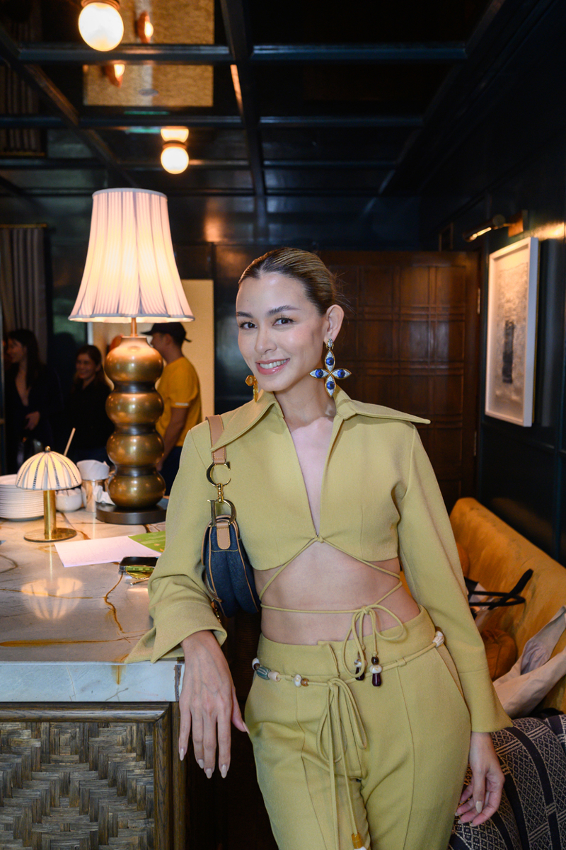Begüm Kıroğlu Yeni Mücevher Tasarımlarıyla Bangkok'ta 