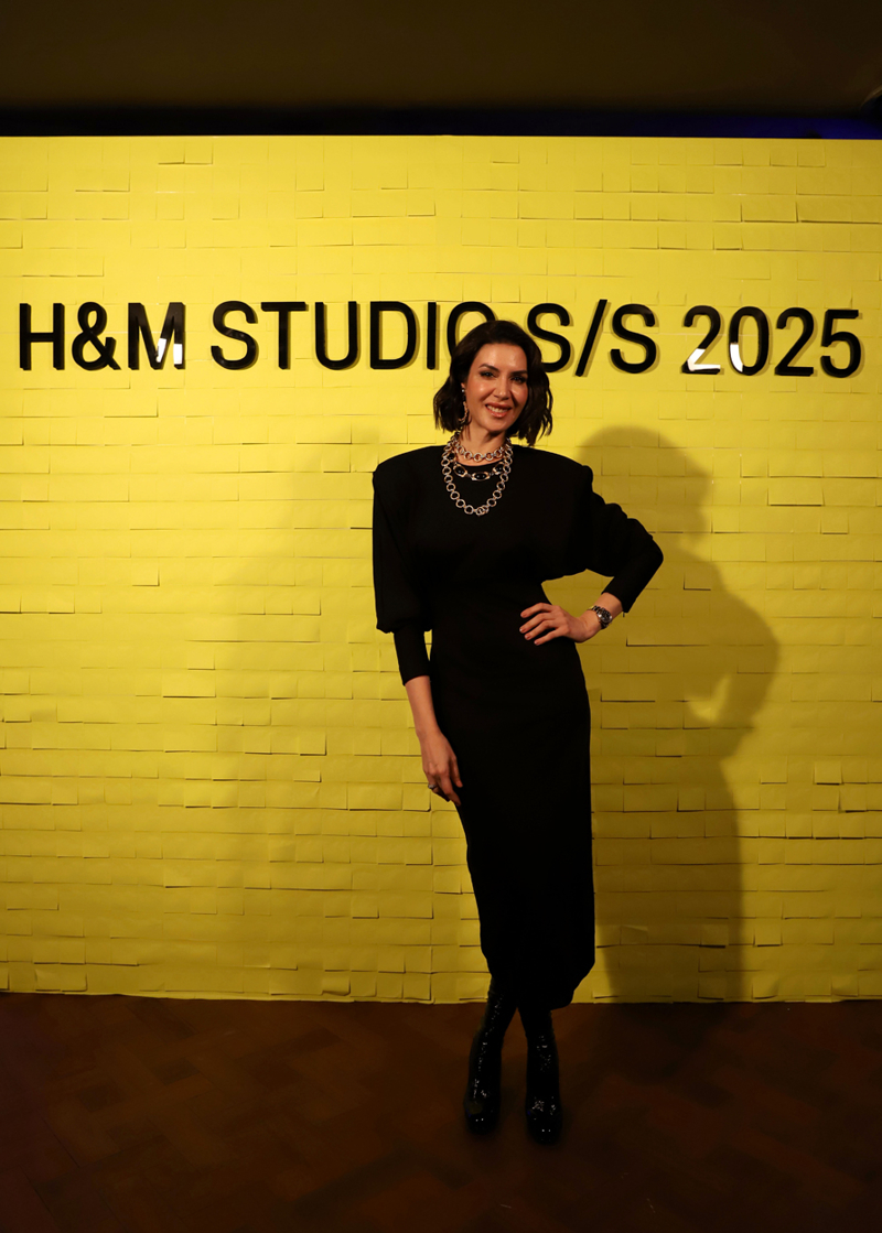 H&M Studio SS25 ile 80'ler Yeniden Hayat Buluyor