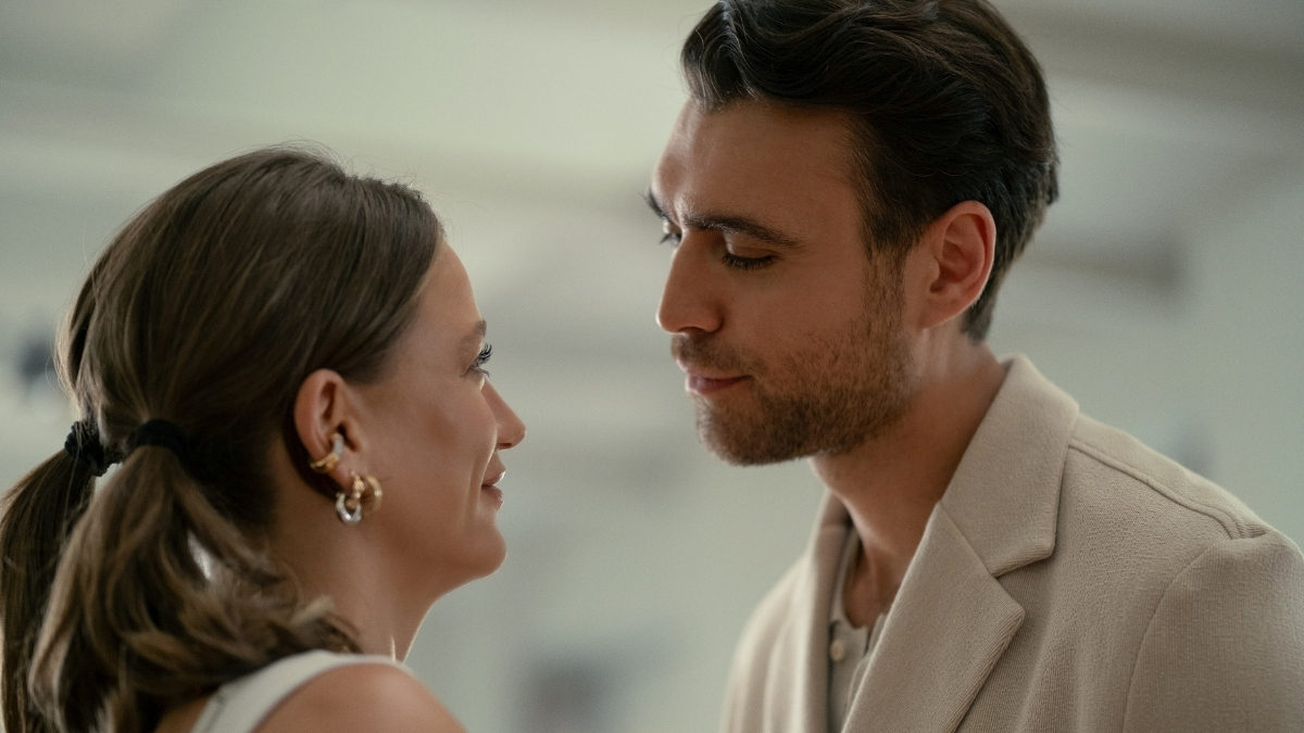 "Kimler Geldi Kimler Geçti" Yeni Sezonuyla 15 Mayıs'ta Netflix'te