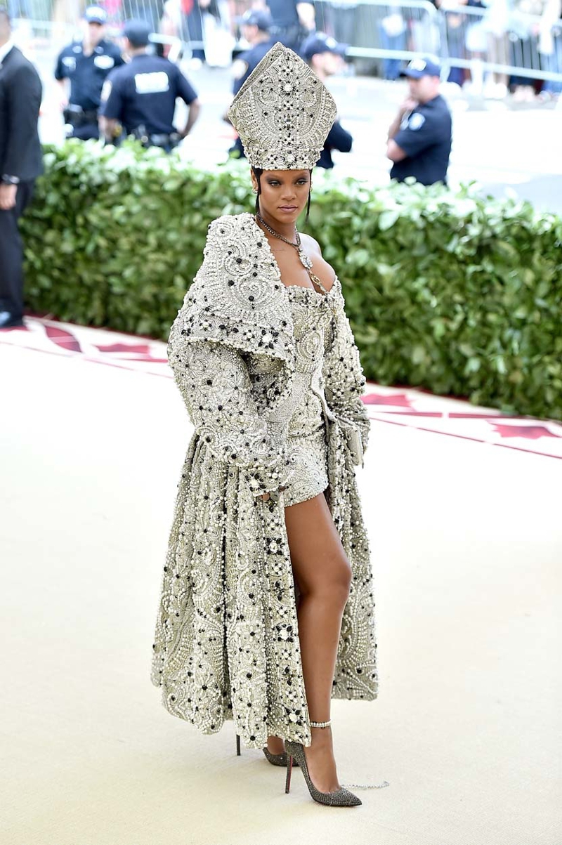 Rihanna'nın En İkonik 10 Met Gala Görünümü