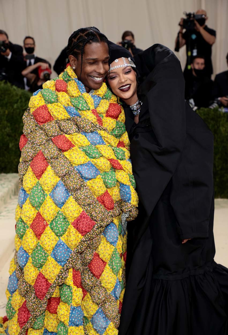 Rihanna'nın En İkonik 10 Met Gala Görünümü
