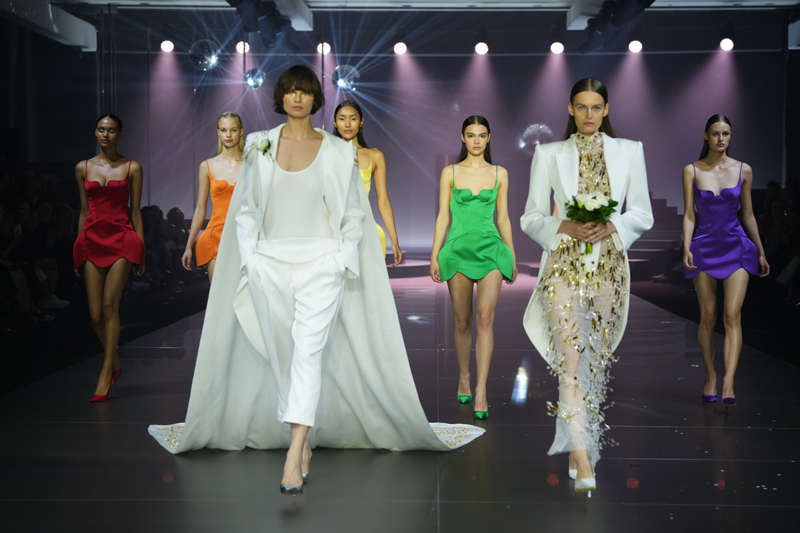 Hakaan Yıldırım'dan Duygulara Dokunan Bir Moda Anlatısı