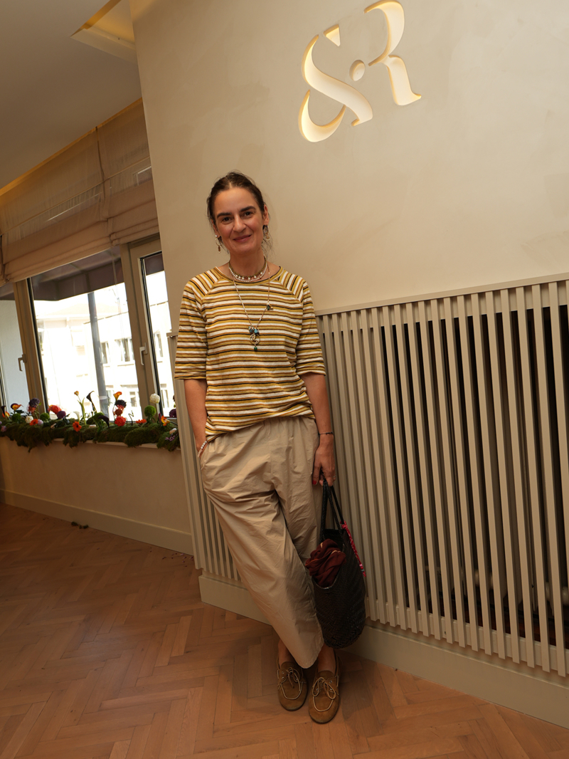 Sim and Roz'un Bebek Showroom'u Açıldı