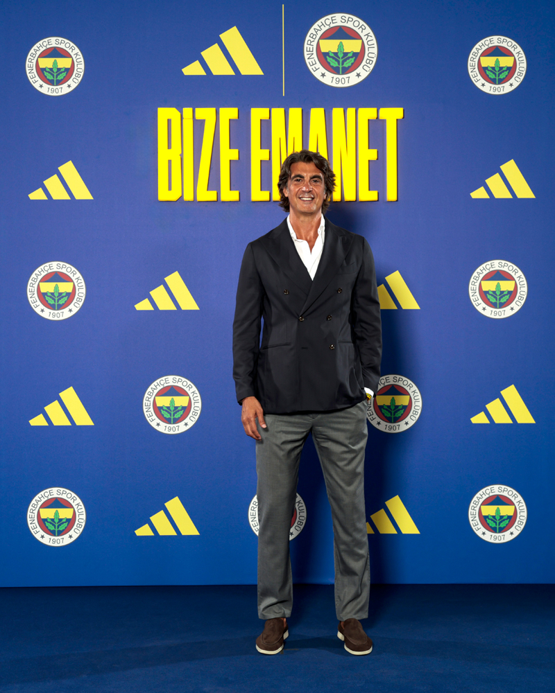 Fenerbahçe Yeni Sezon Formalarını Tanıttı