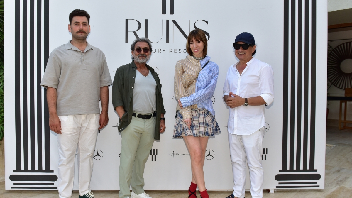 Bodrum'da Sevil Dolmacı Galeri İmzasıyla "Zamanın Pop Hali"