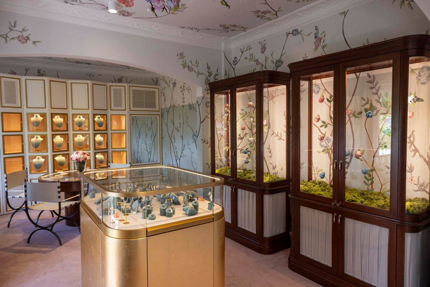 Nişantaşı'nda Bahçe Esintili Showroom Açılışı