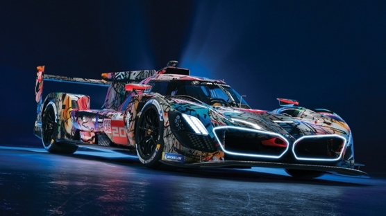 Sanat Pistte Buluşuyor: BMW Art Car Koleksiyonu 50 Yaşında