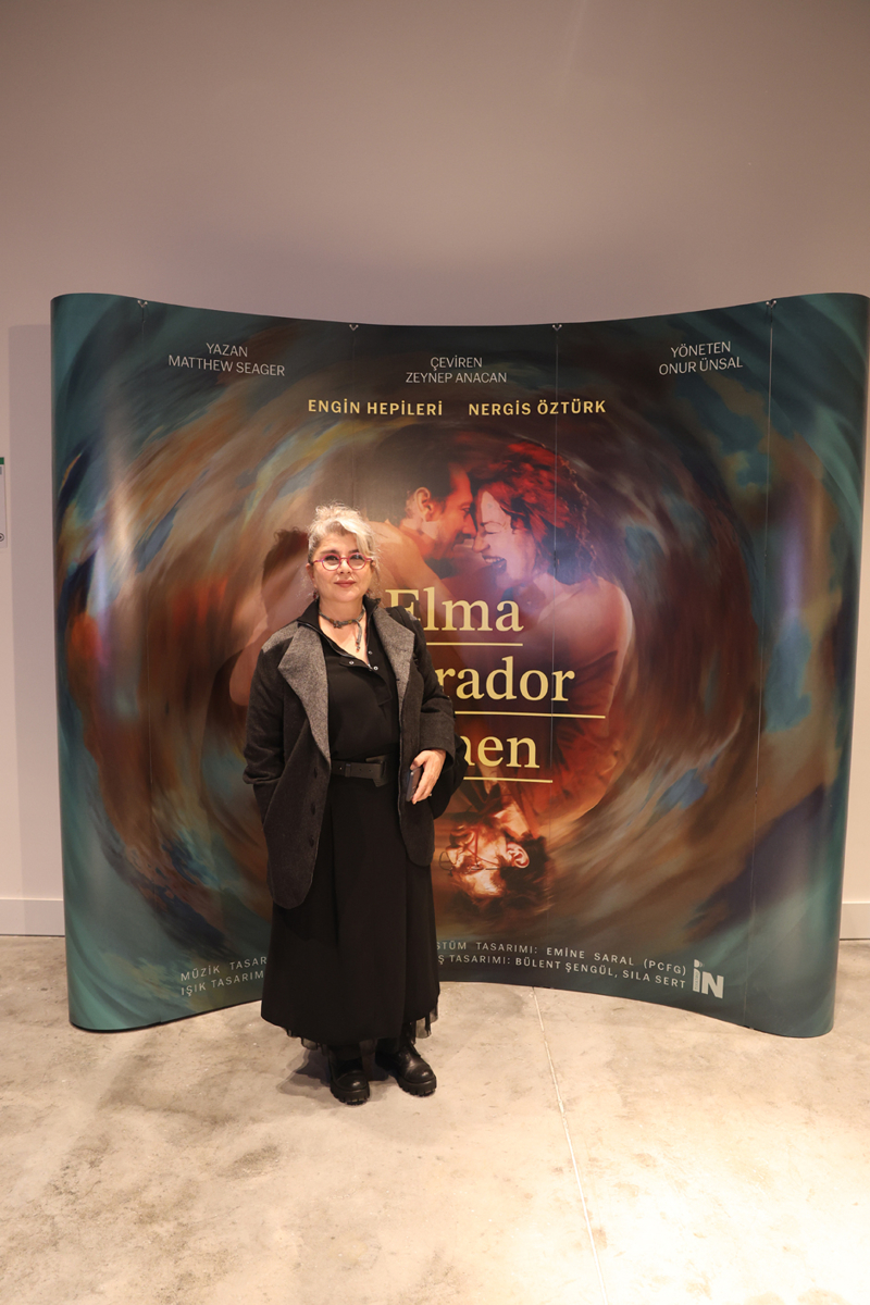 Müzik, Aşk ve Anılar Sahnede: “Elma Labrador Çimen”