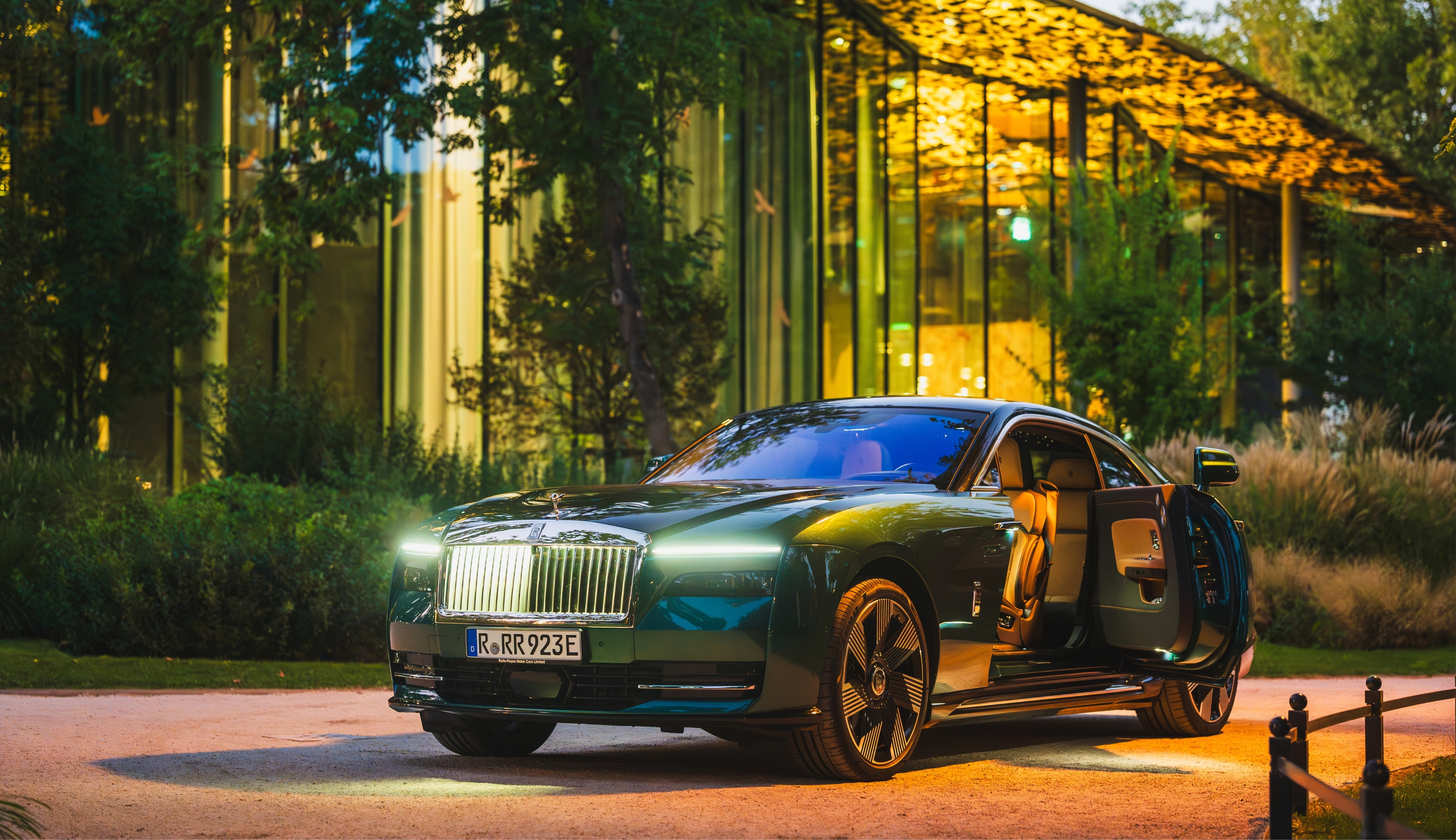 Lüksün Yeni Rotası: Rolls-Royce ile Budapeşte