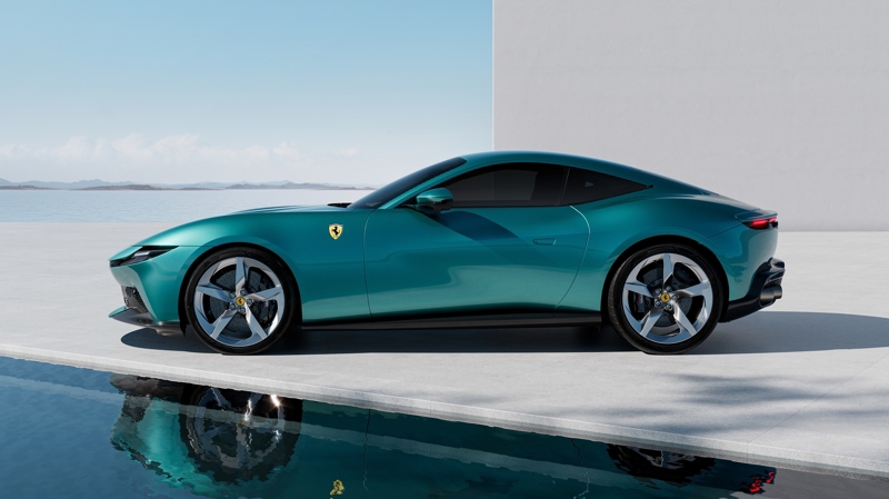 Ferrari'den Yeni Model: Amalfi