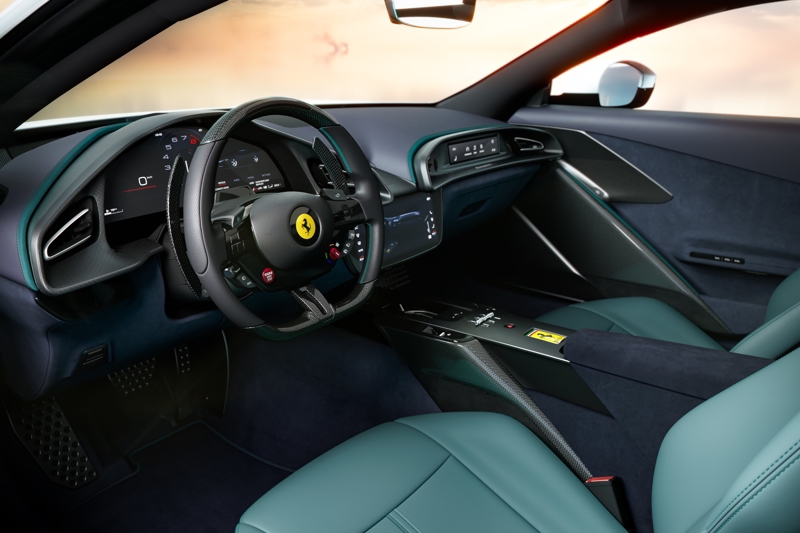 Ferrari'den Yeni Model: Amalfi