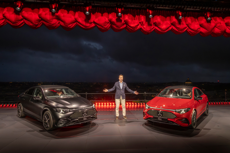 Mercedes-Benz Yeni CLA'yı Roma'da Tanıttı