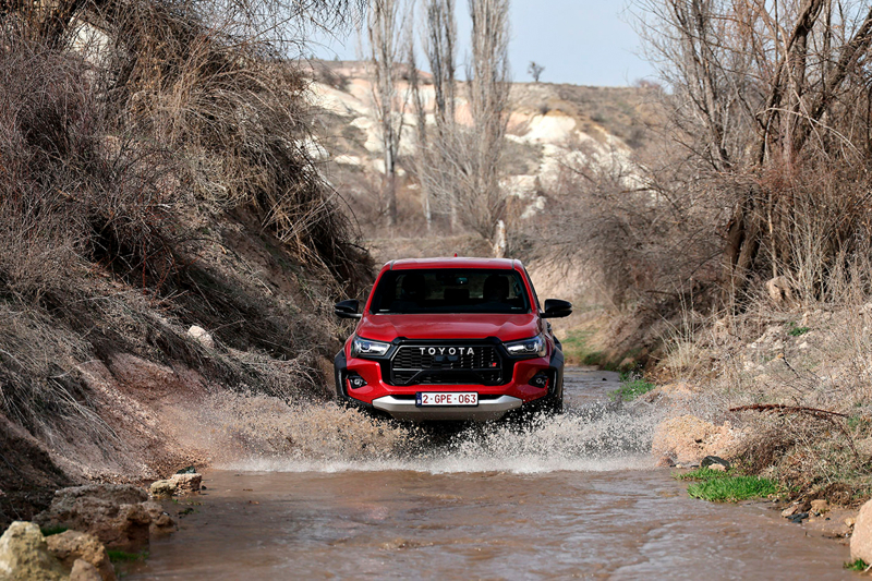 Toyota Hilux GR Sport'un Avrupa Lansmanı Kapadokya'da Gerçekleşti